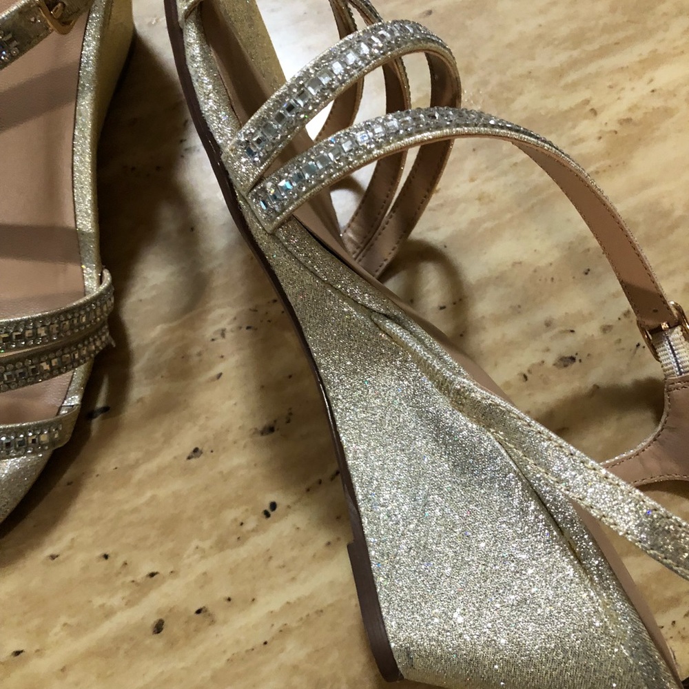 Shoes - Picture 3 of 8